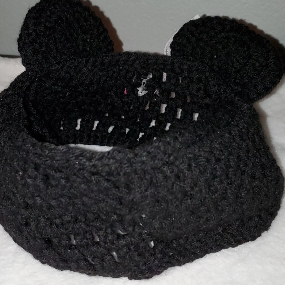 Crocheted‎ Minnie Mouse Headband
